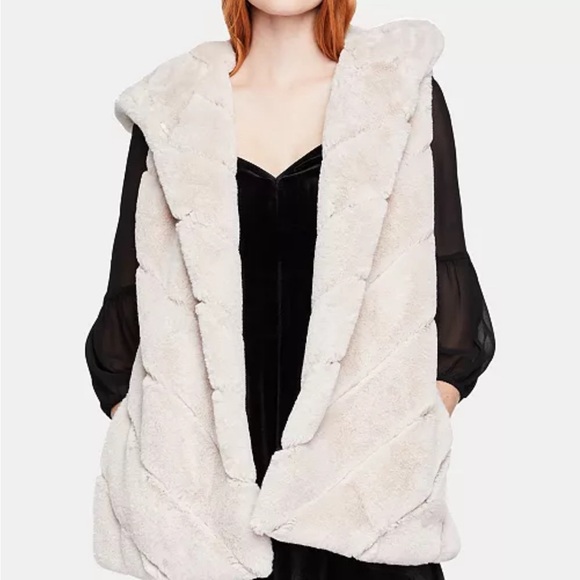 BCBG generation faux fur vest - Picture 8 of 8